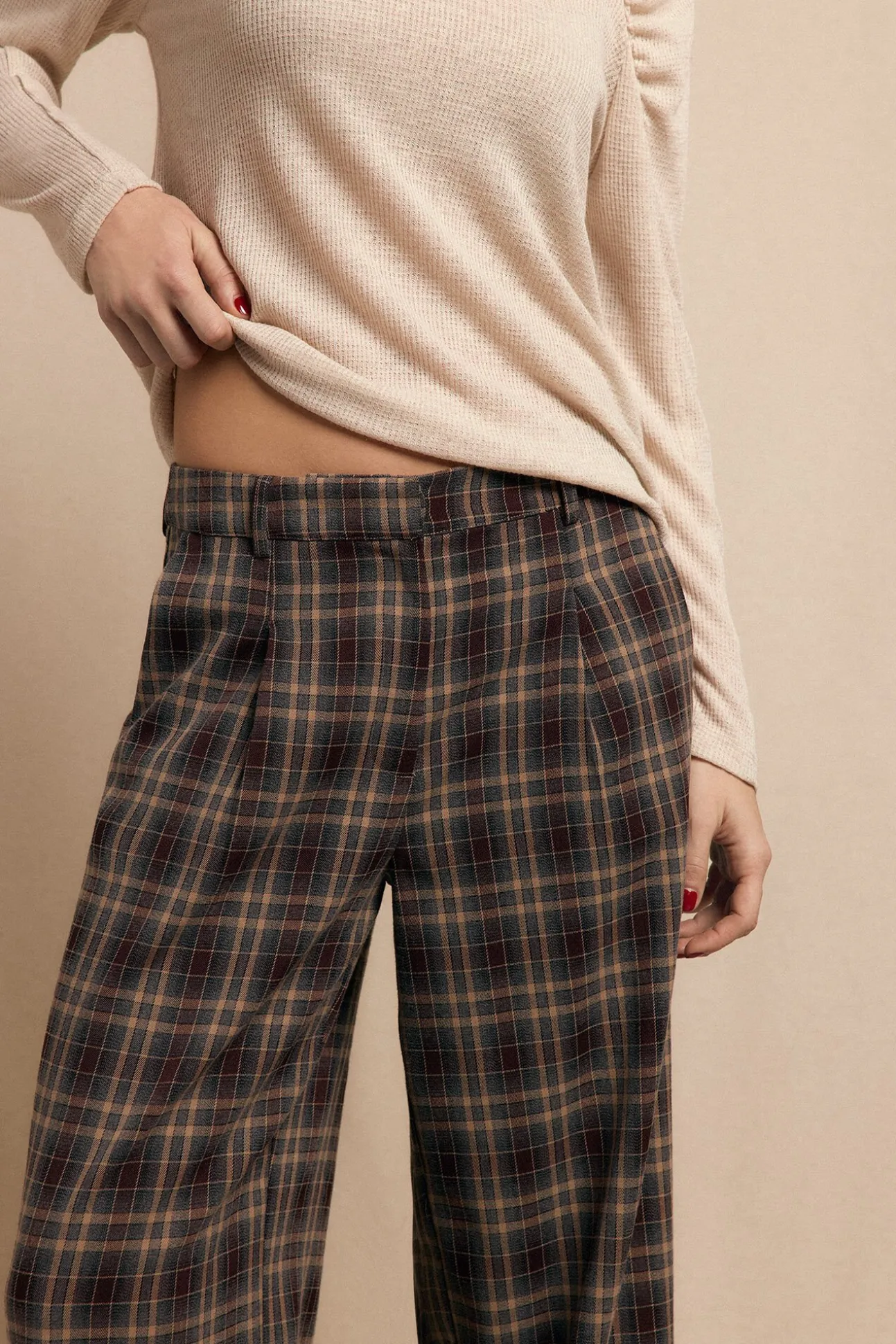 Pantalón de pinzas de cuadros