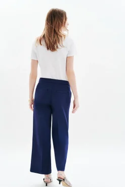 Pantalón de traje botones