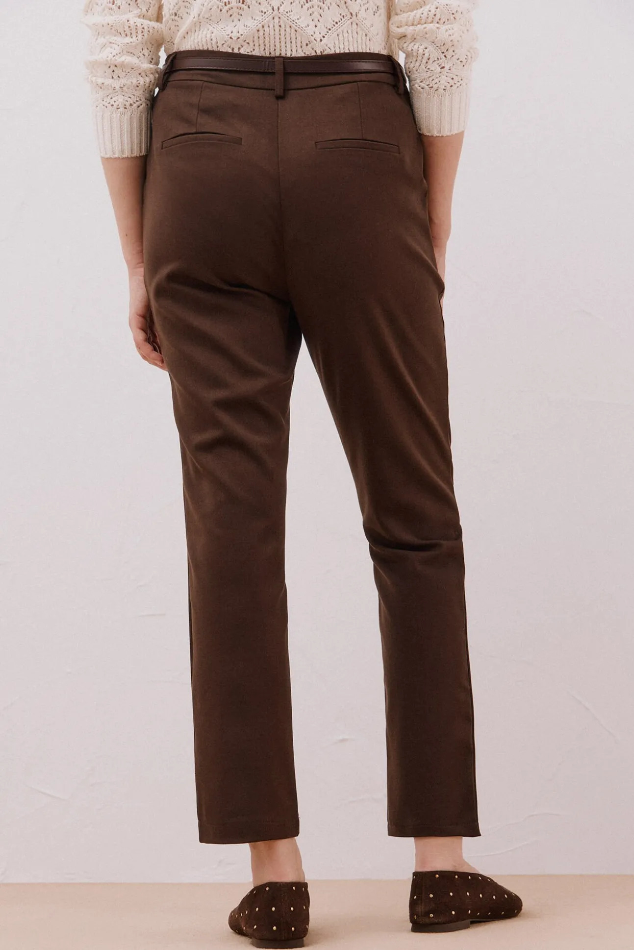 Pantalón de vestir con cinturón