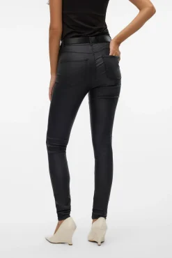 Pantalón efecto encerado