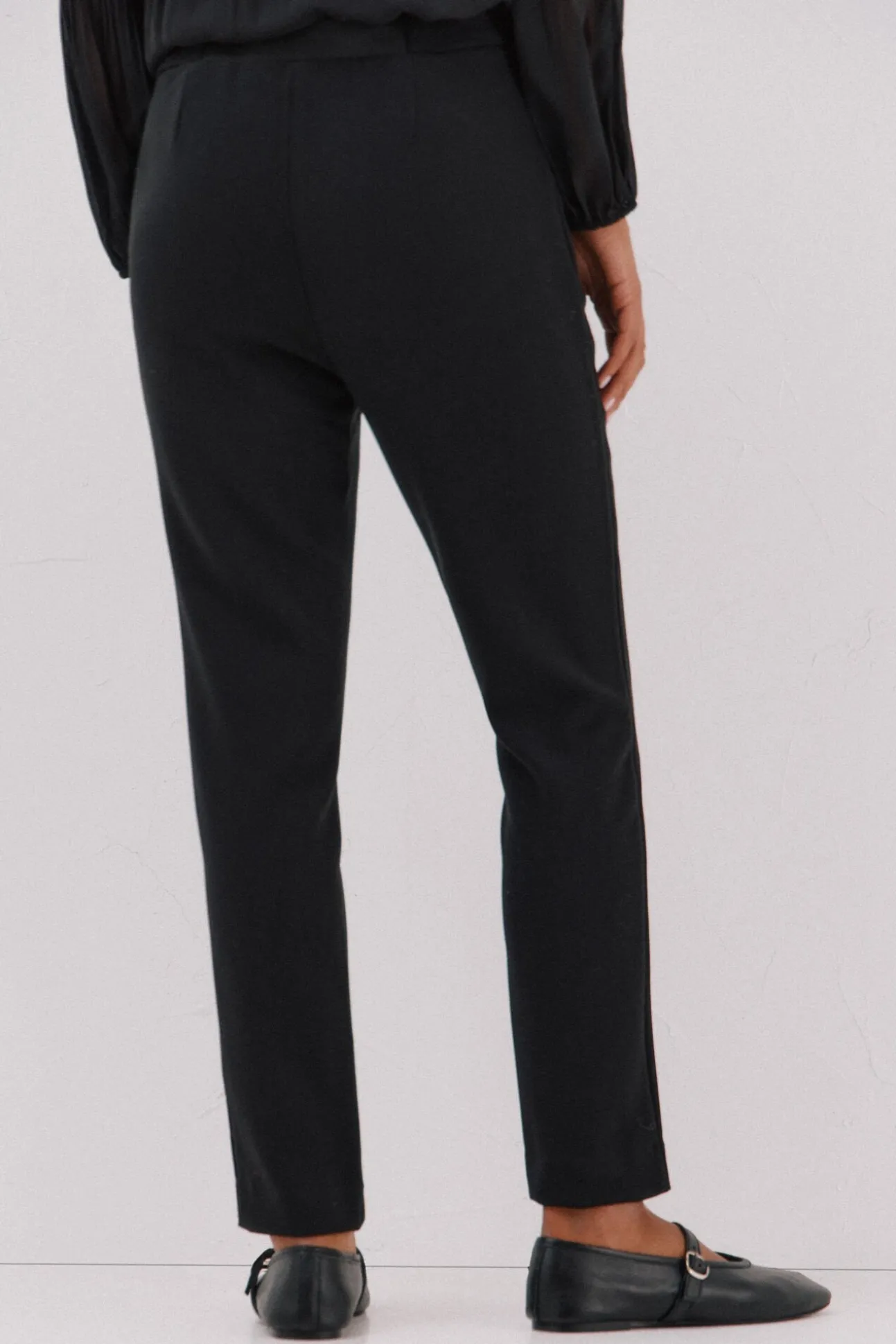 Pantalón elástico confort