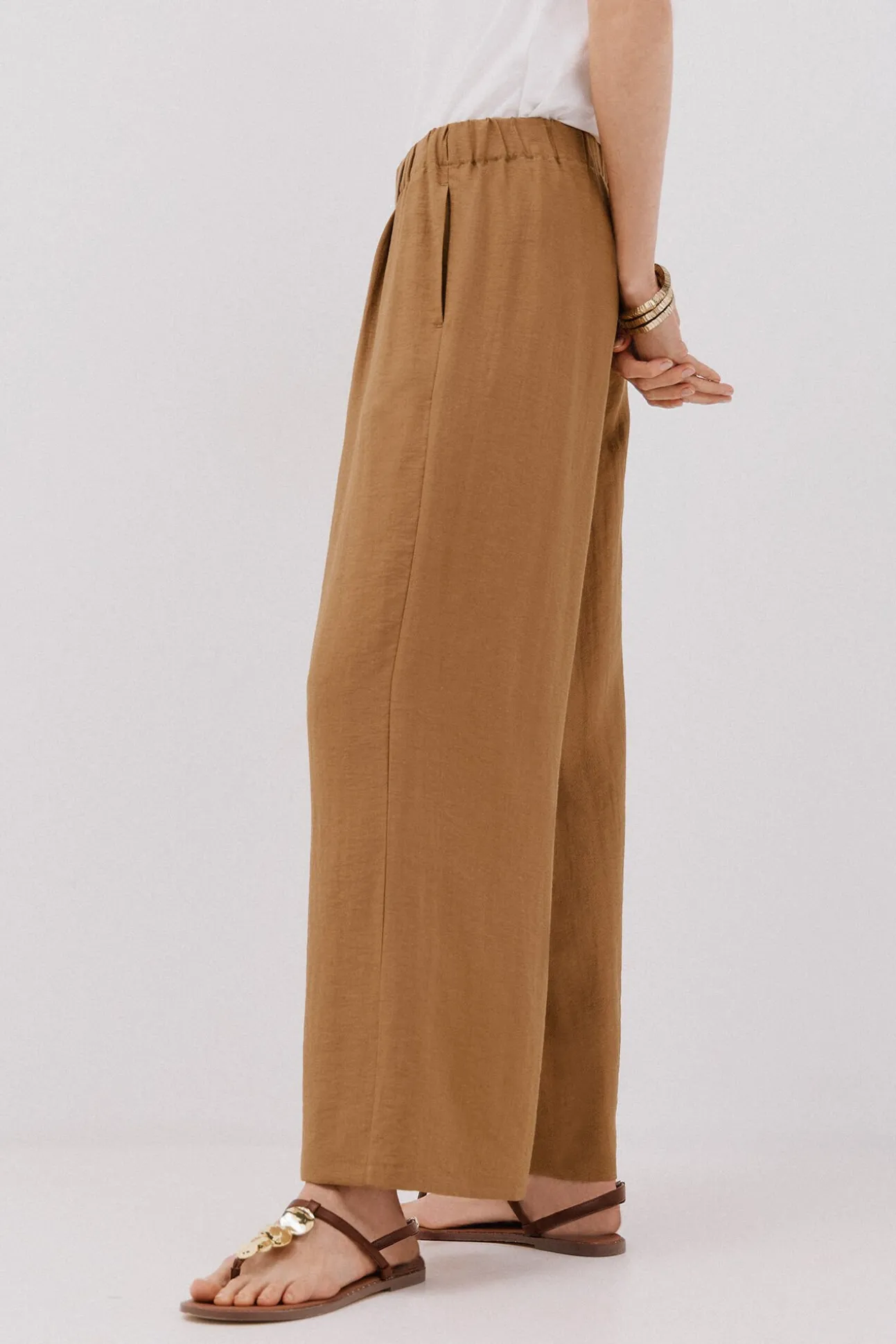 Pantalón fluido ancho