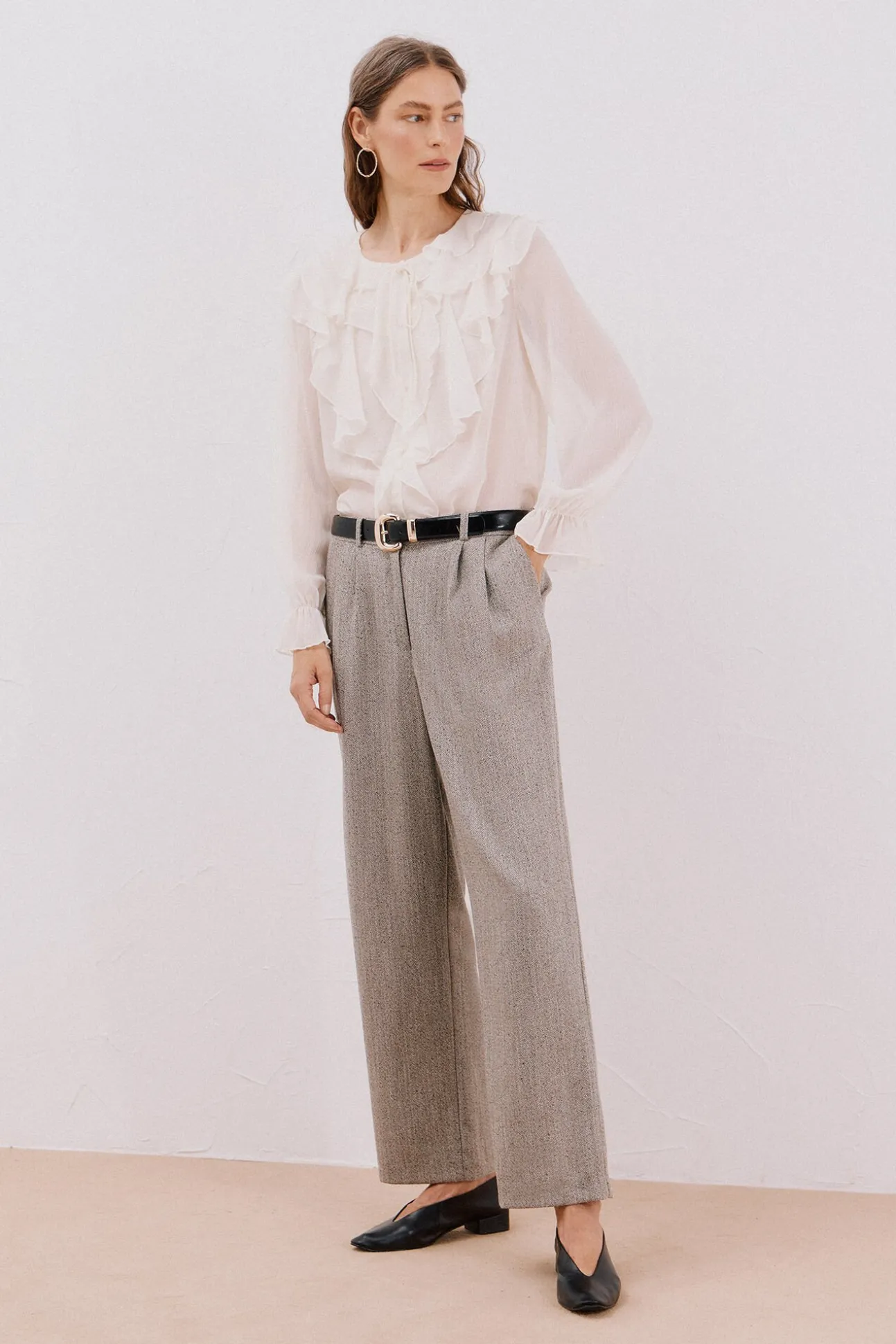Pantalón largo ancho con doble pinza