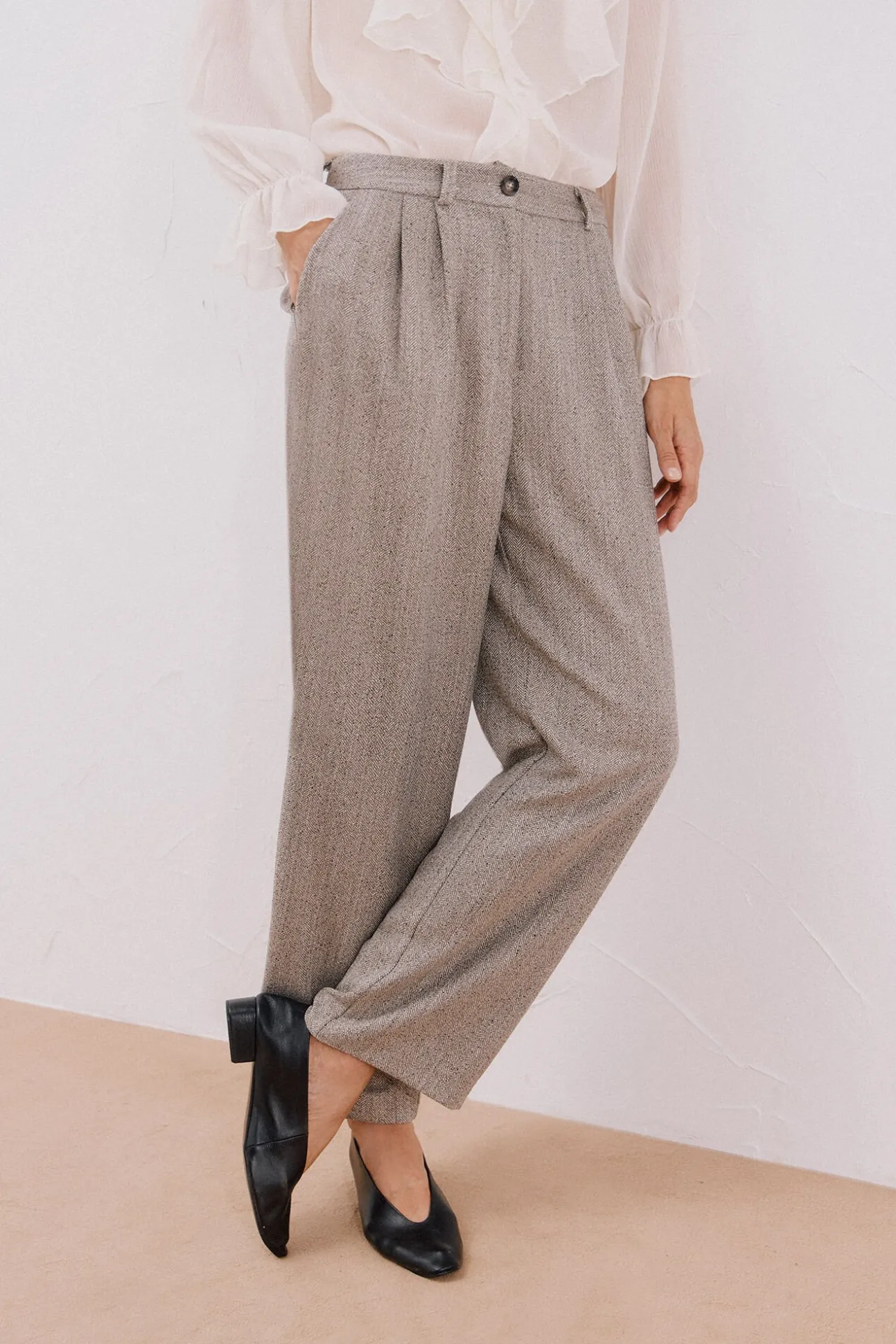 Pantalón largo ancho con doble pinza