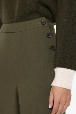 Pantalón largo detalle botones