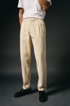 Pantalón pana con gomas