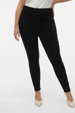 Pantalón pitillo talla grande