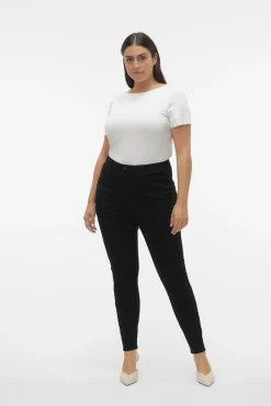 Pantalón pitillo talla grande