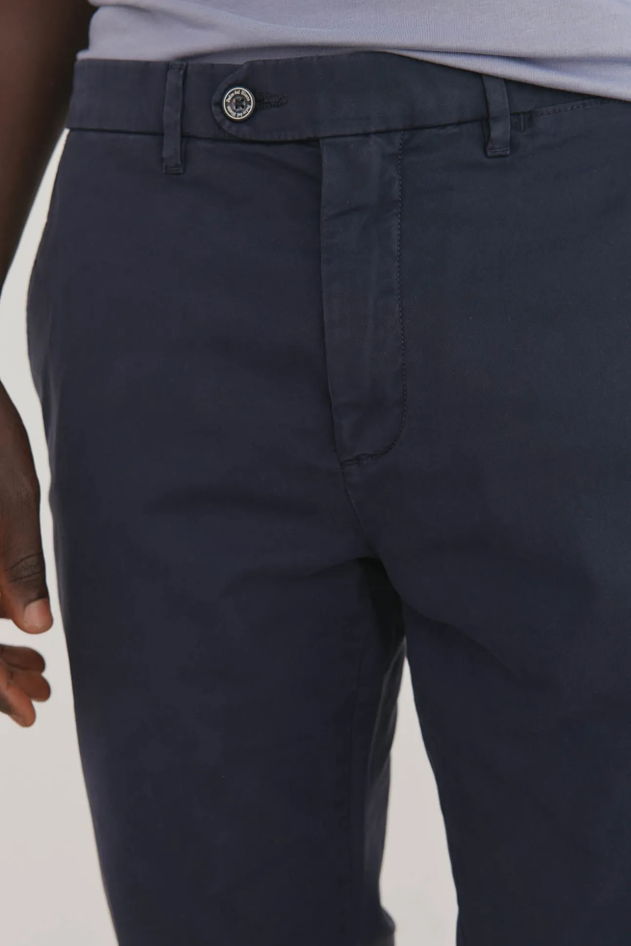 Pantalón premium chino ligero slim fit