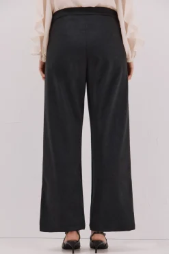 Pantalón punto roma espiga