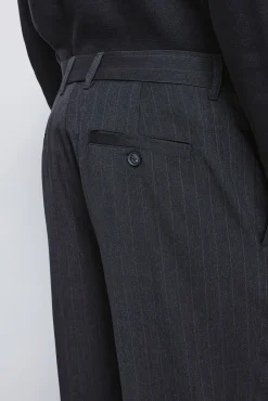 Pantalón rayas straight fit