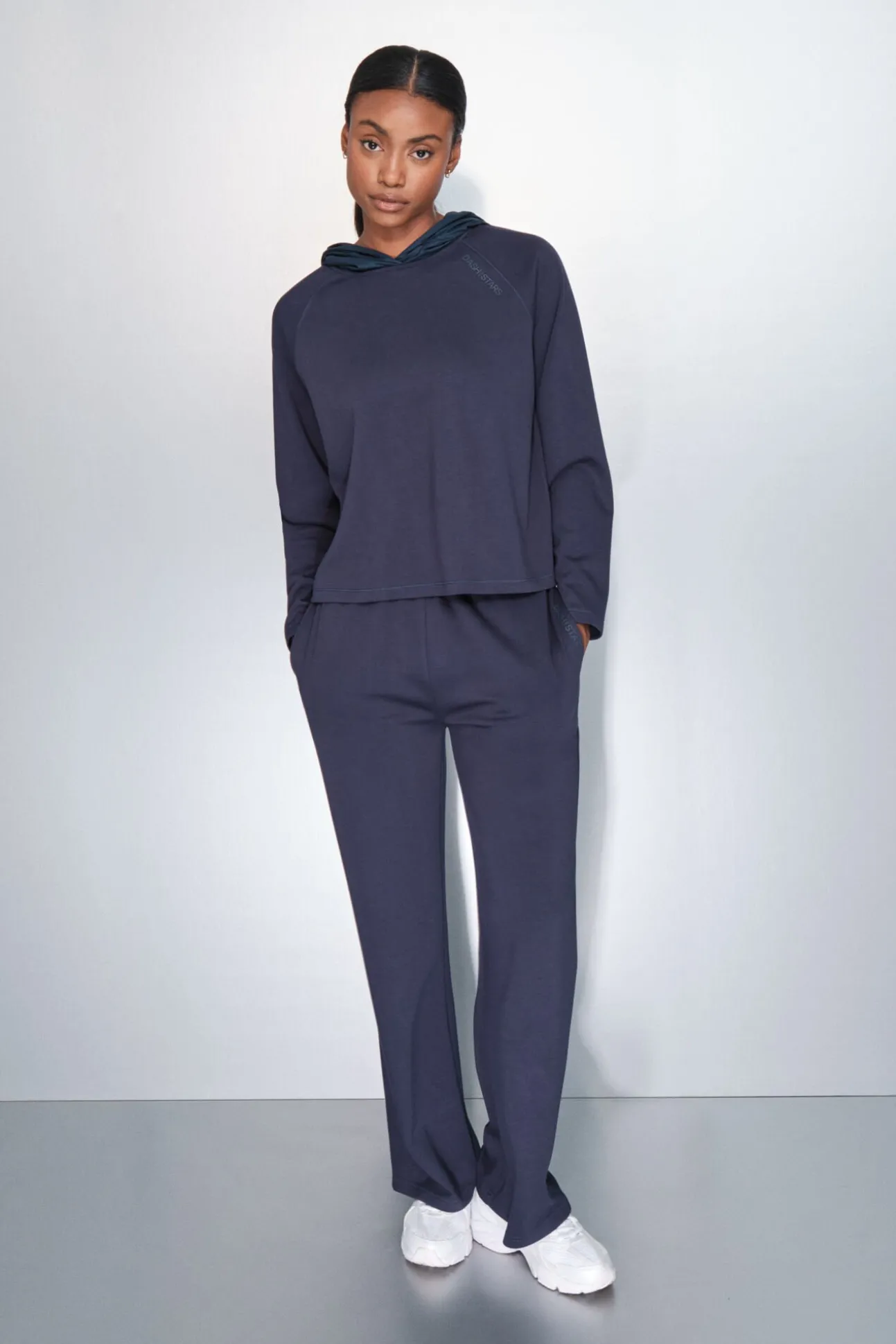 Pantalón recto ancho azul oscuro