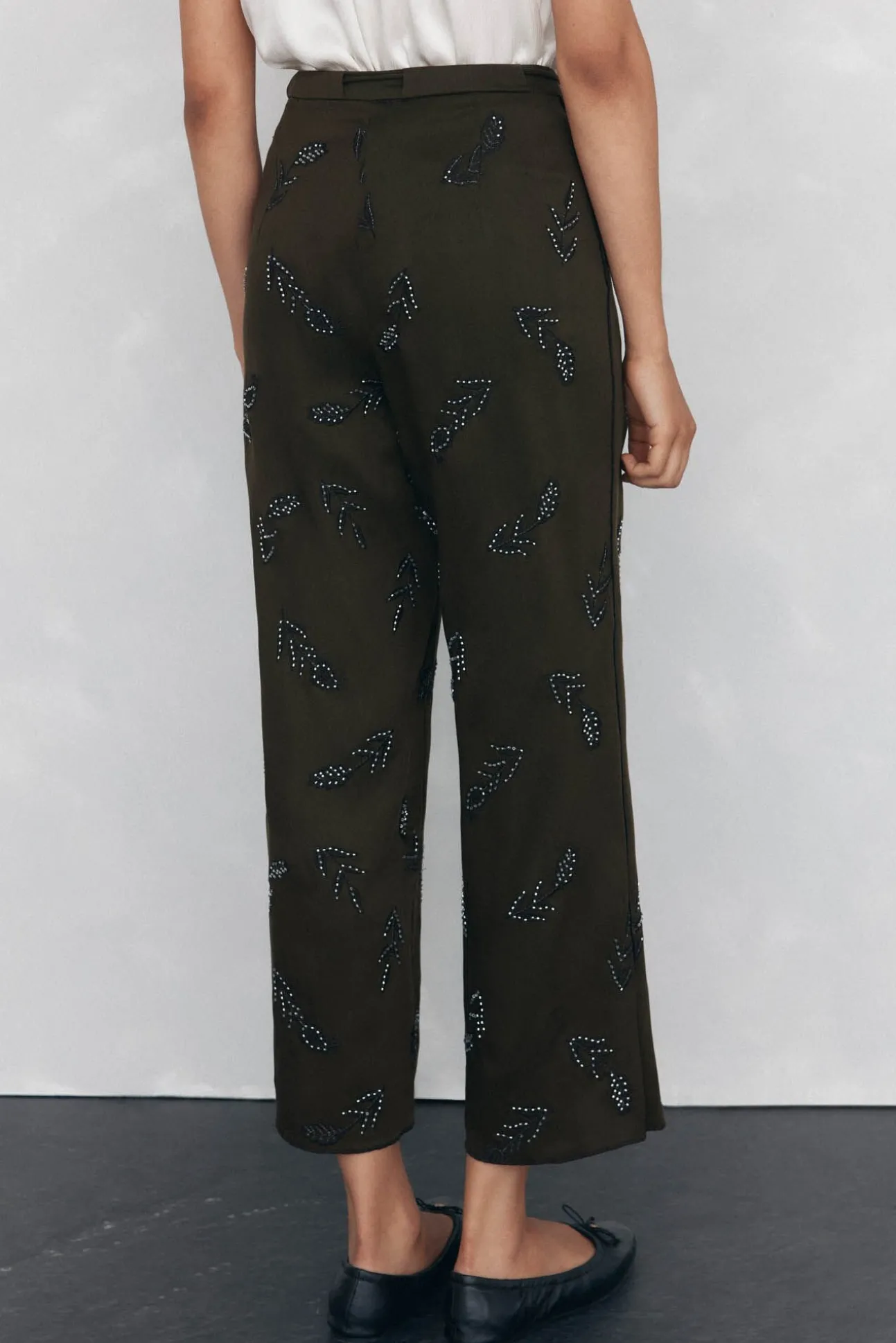 Pantalón recto bordado