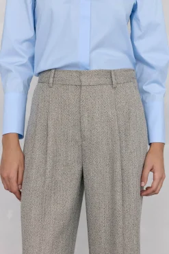 Pantalón recto textura espiga