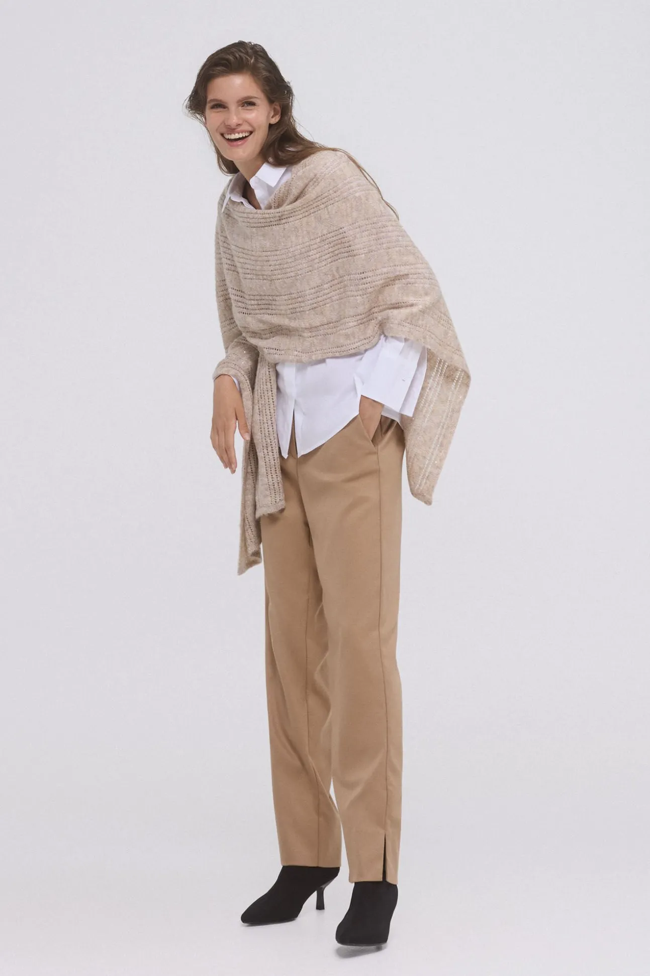 Pantalón recto trabilla