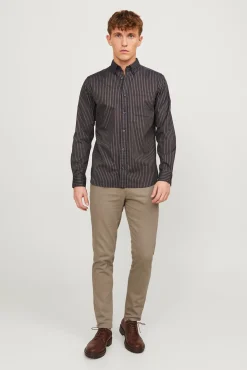Pantalón slim fit