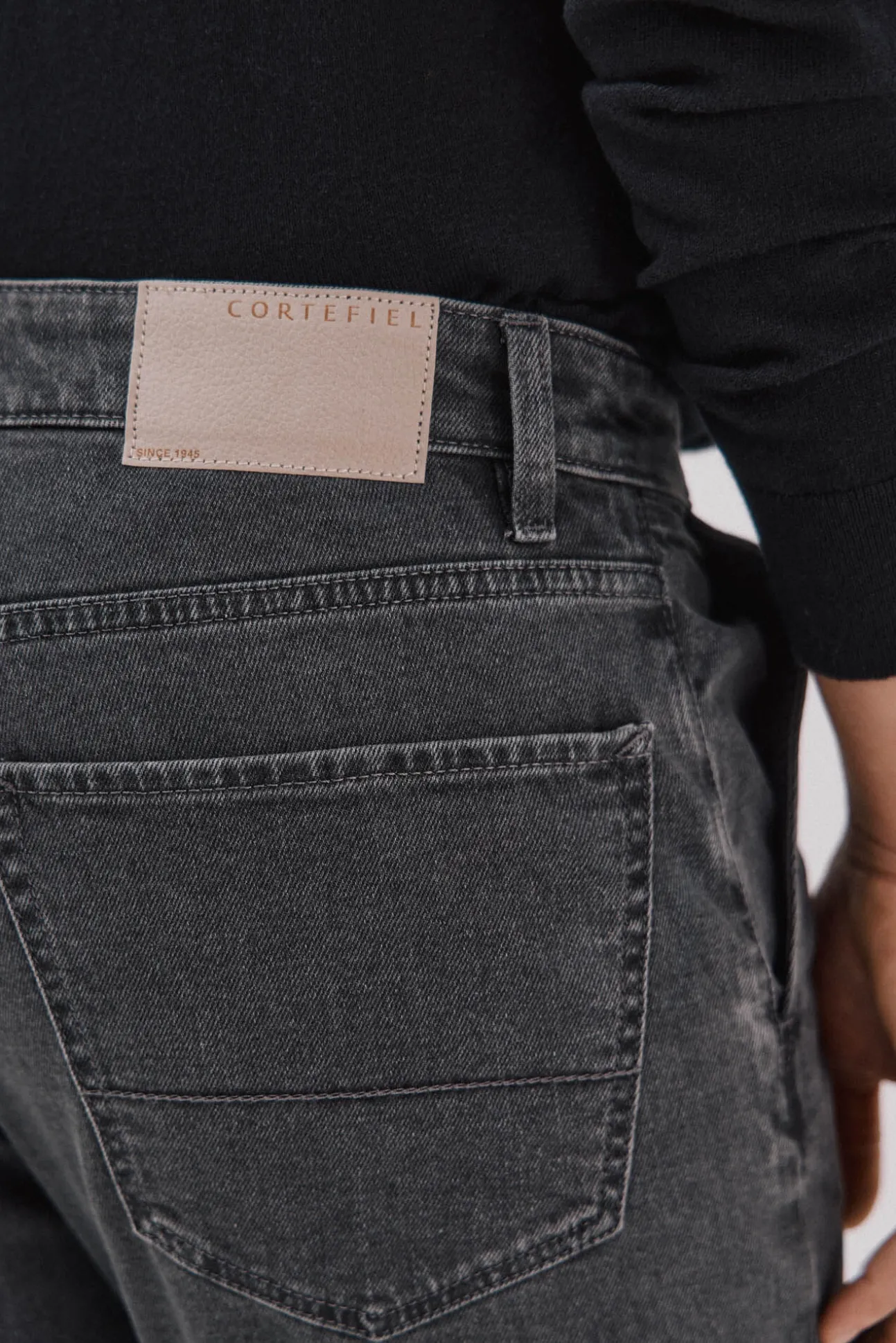 Pantalón vaquero tapered fit