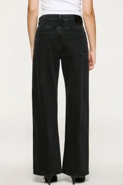 Pantalón vaquero Wide Leg.