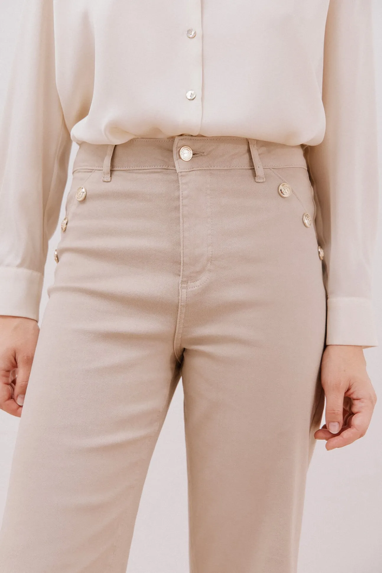 Pantalones buttons