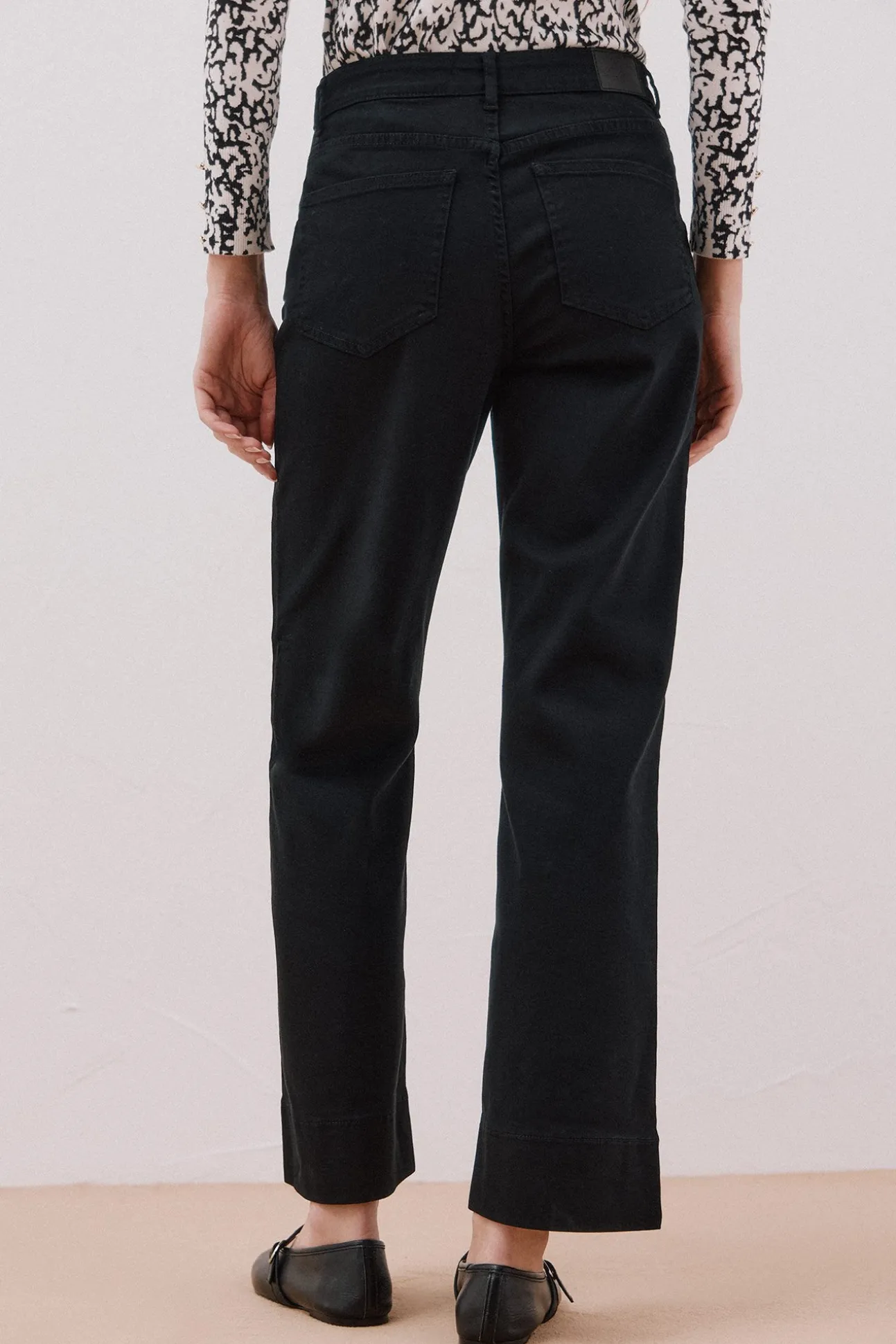 Pantalones buttons
