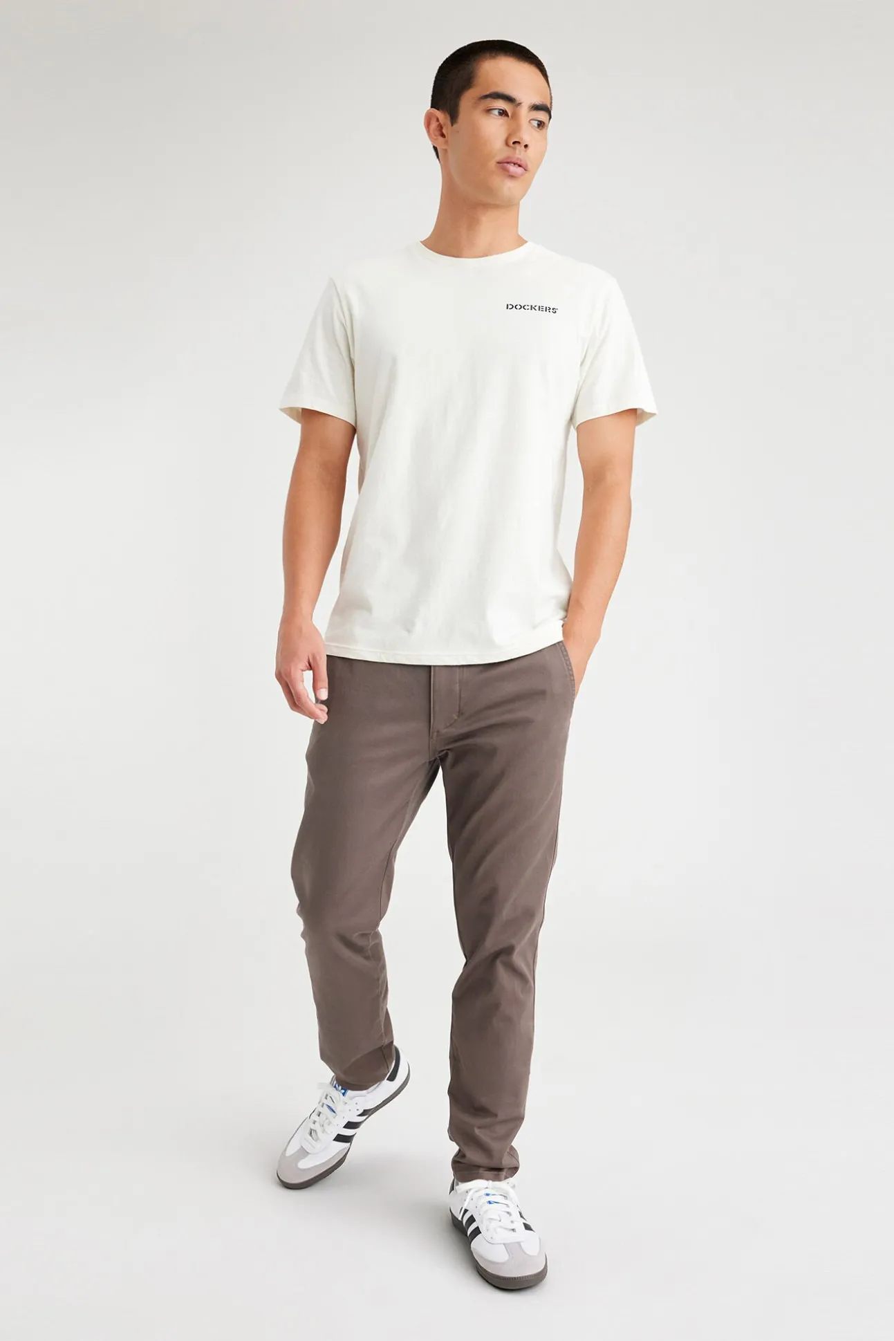 Pantalones chinos casual