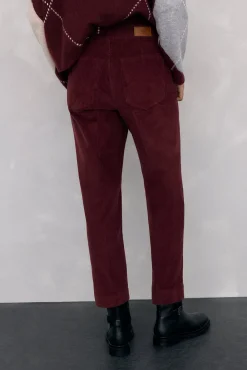 Pantalones pana slim classic