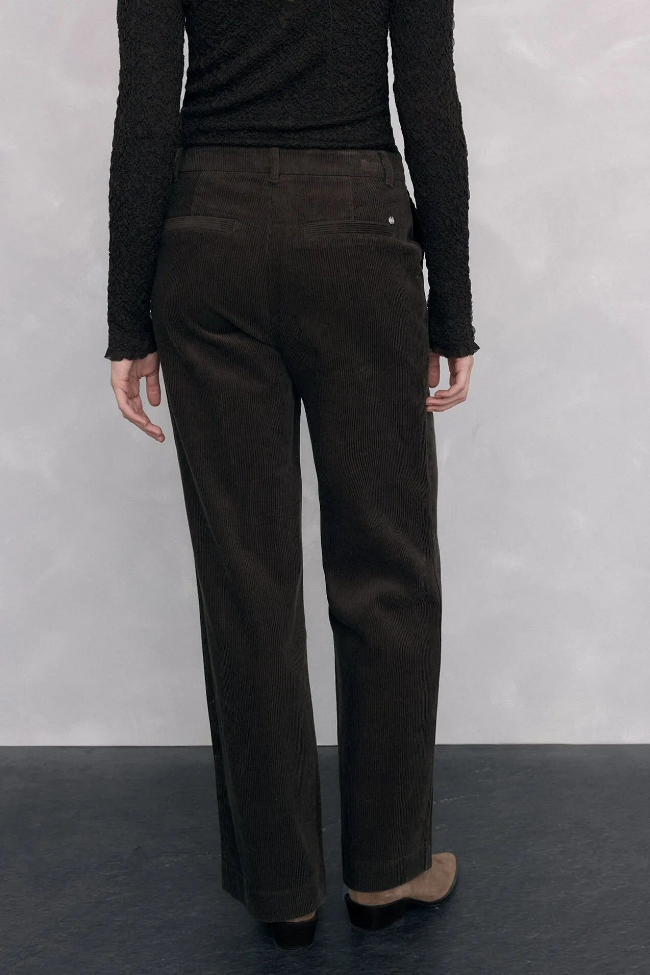 Pantalones pana wide leg classic