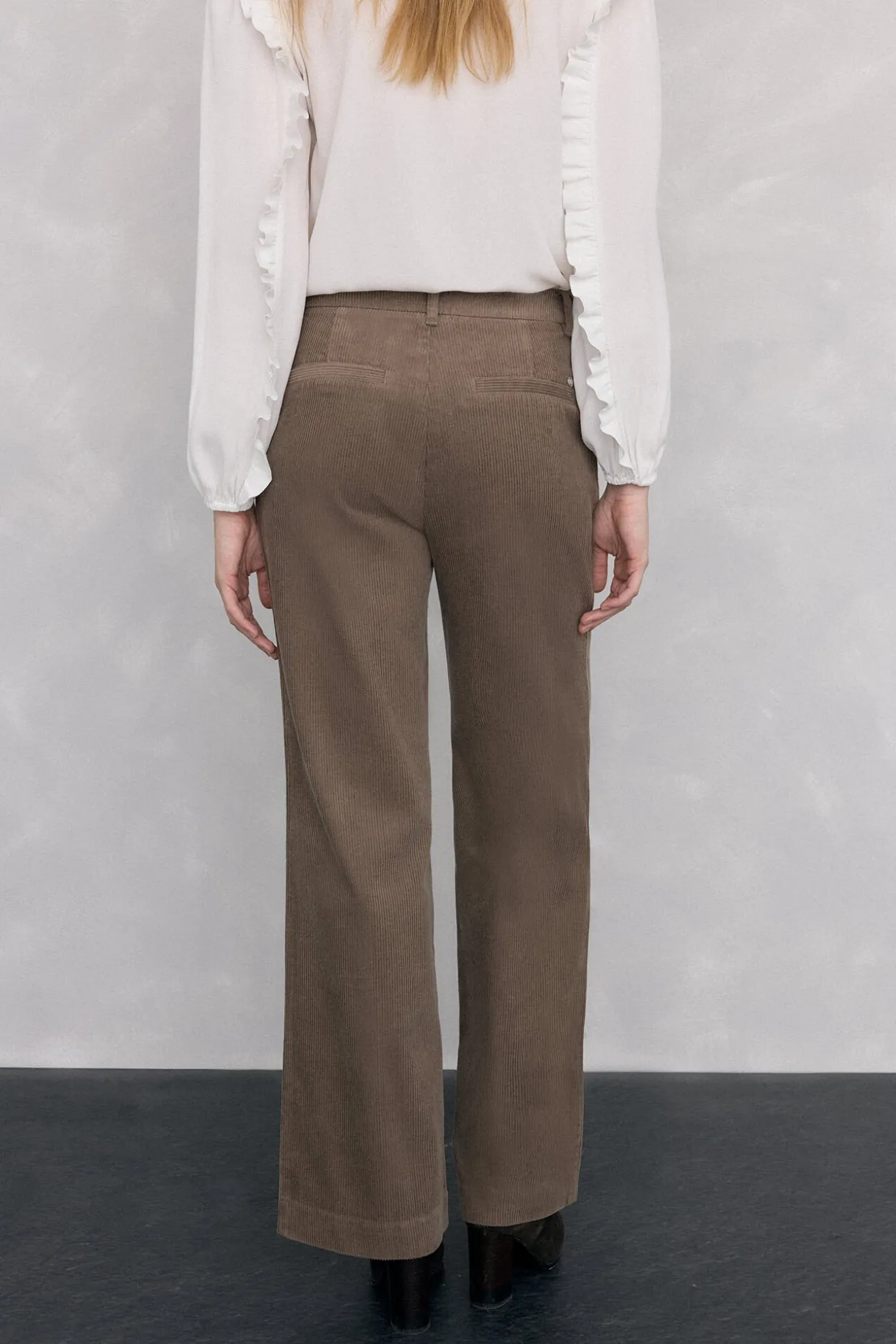 Pantalones pana wide leg classic