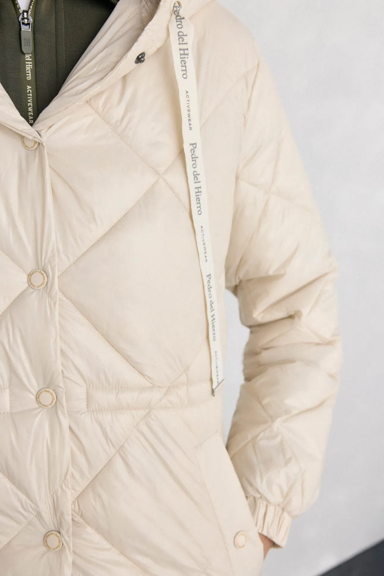 Parka acolchada capucha