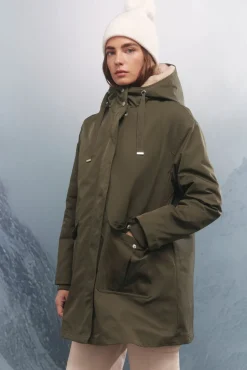 Parka capucha 2 en 1 repelente al agua