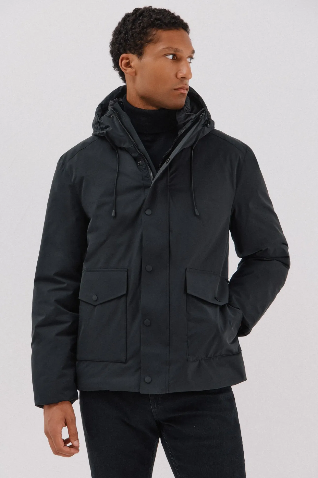Parka con capucha