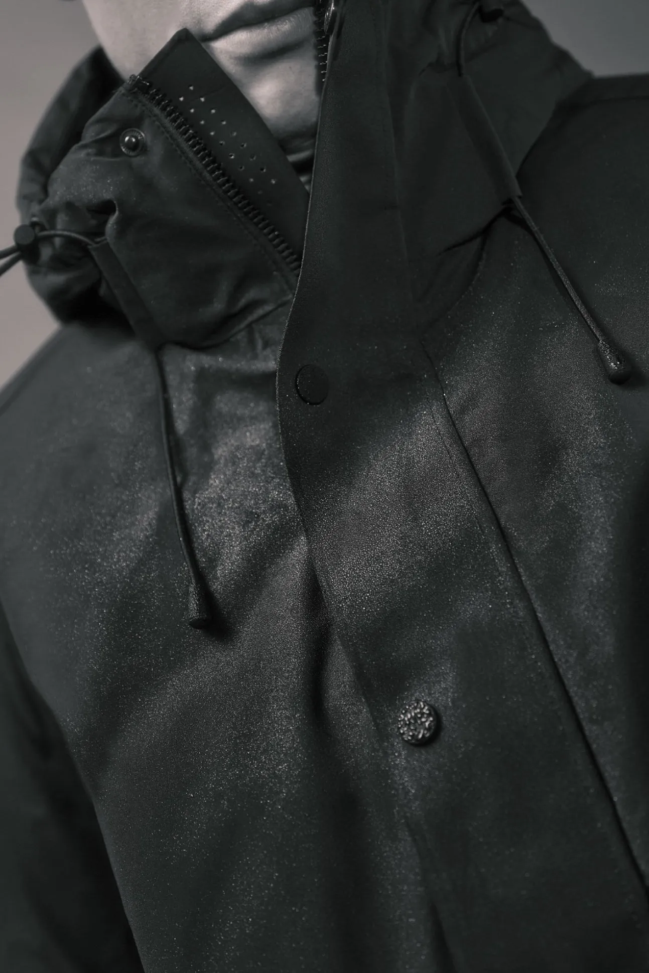 Parka con capucha
