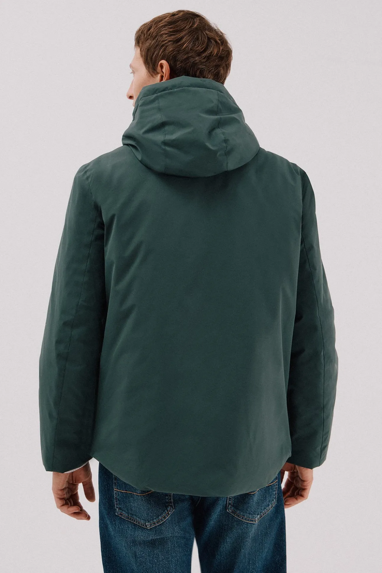 Parka con capucha