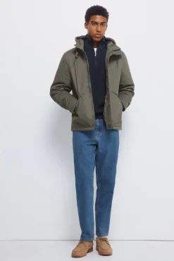Parka corta acolchada