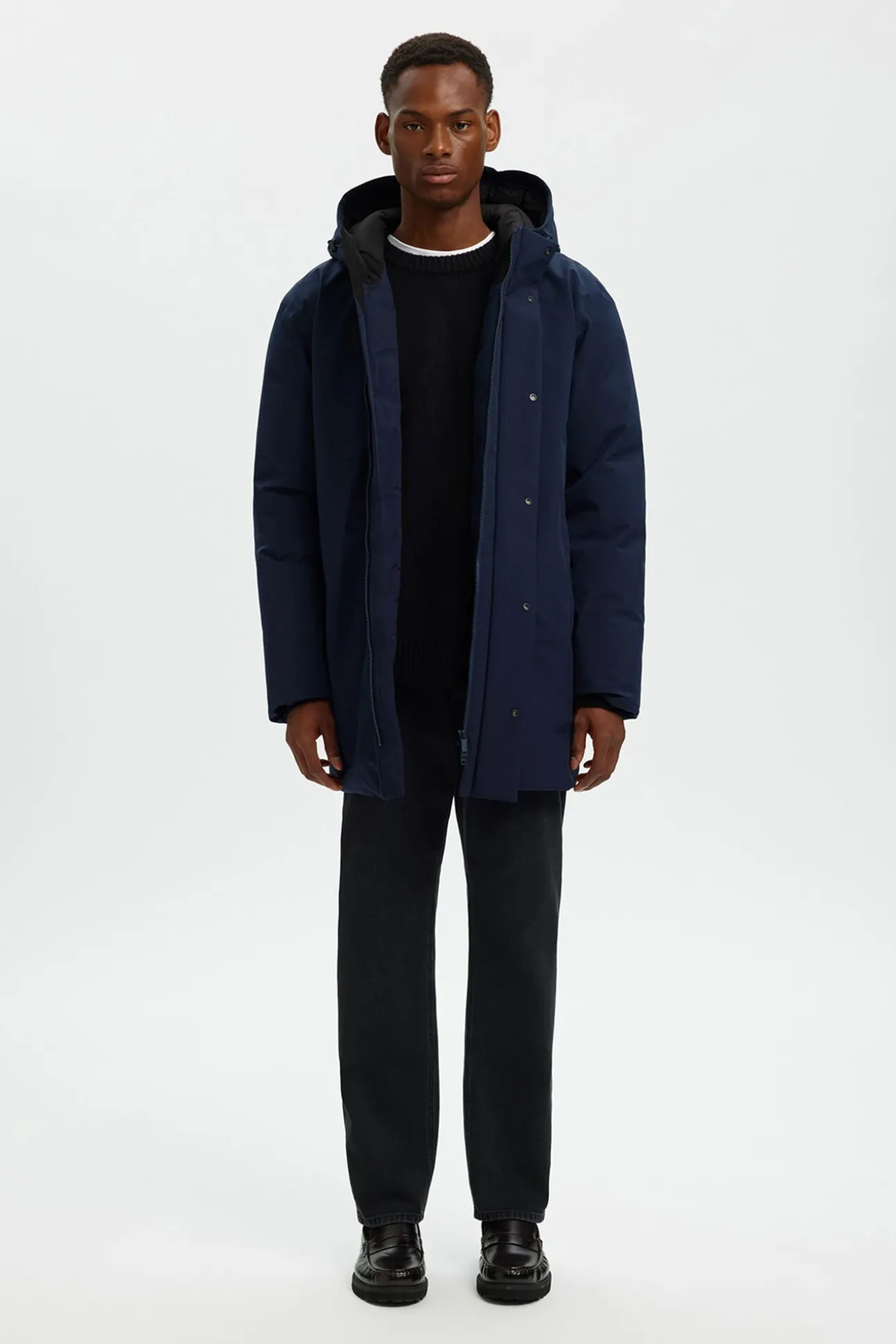 Parka impermeable con capucha