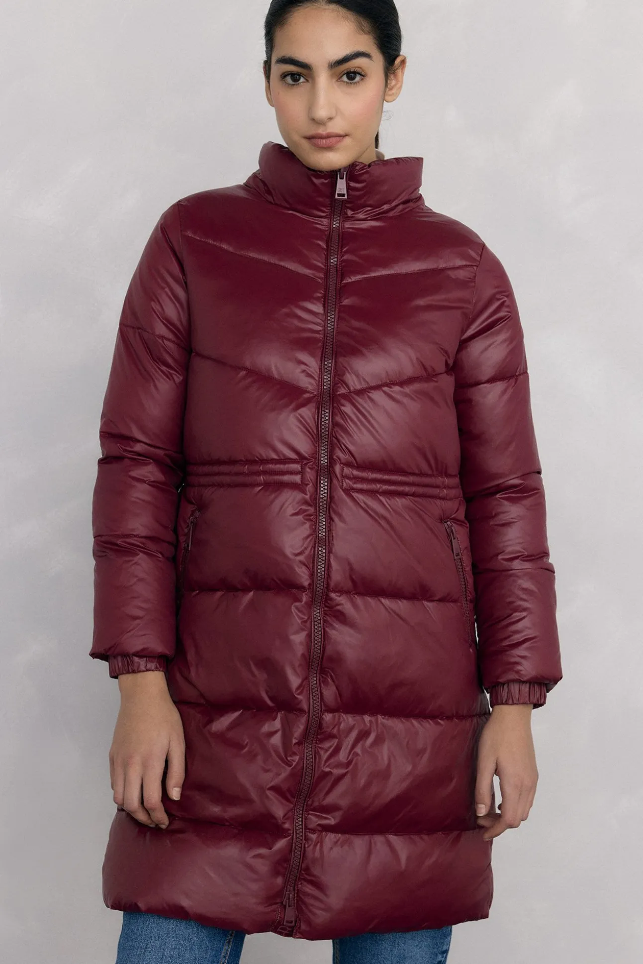 Parka larga capucha