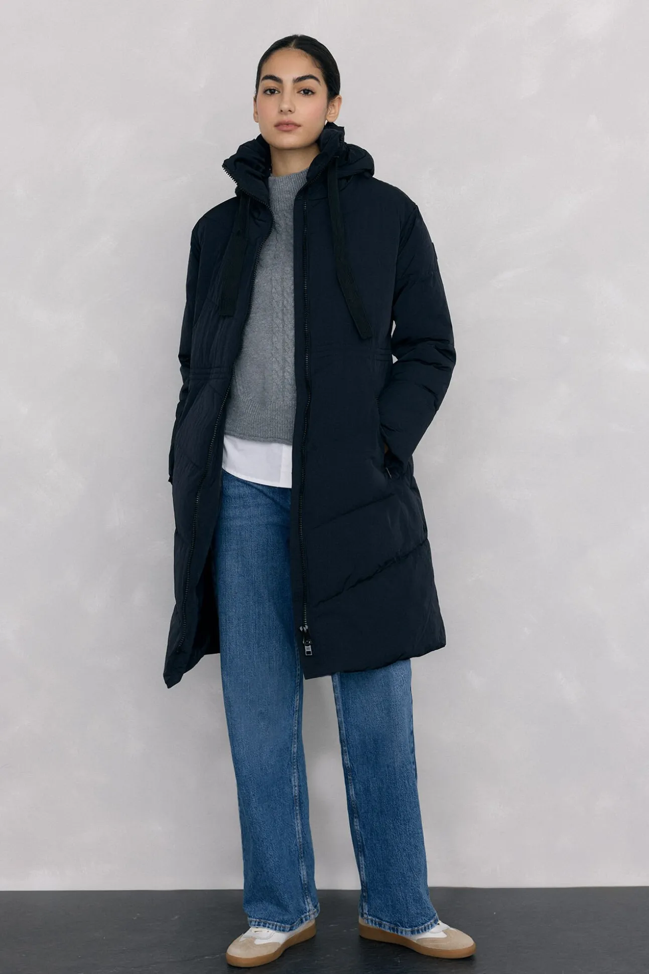 Parka larga capucha