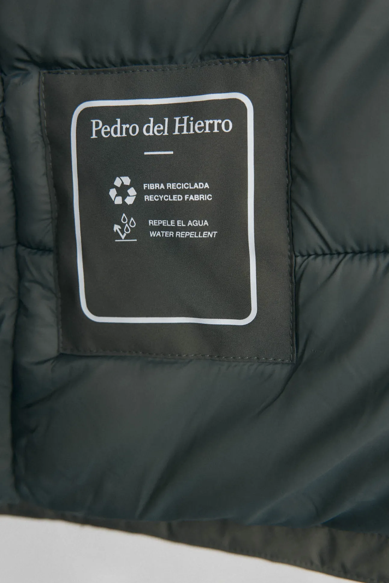 Parka larga capucha con vistas