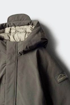 Parka marrón niño