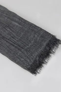 Pañuelo efecto desgastado.