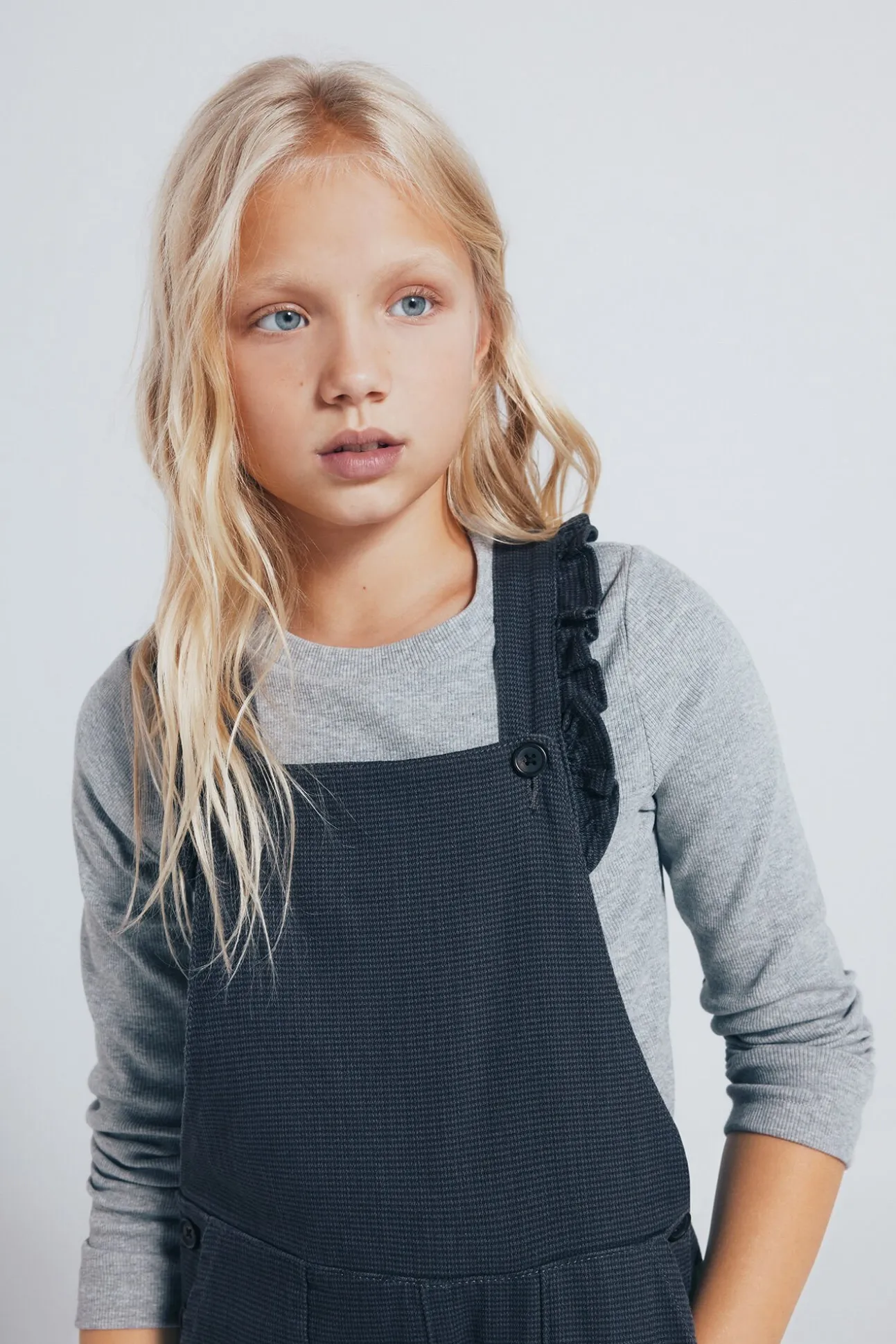 Peto Cuadros niña