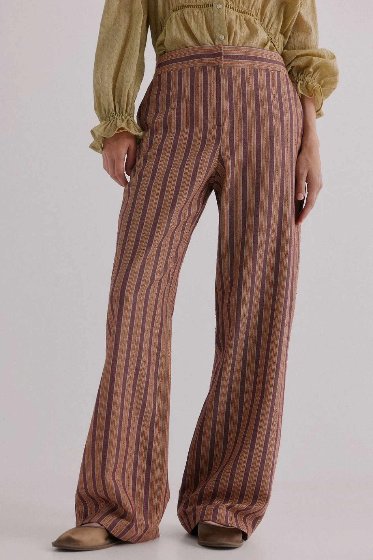 Phoebe. Pantalón a rayas