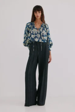 Pietra. Pantalón a rayas