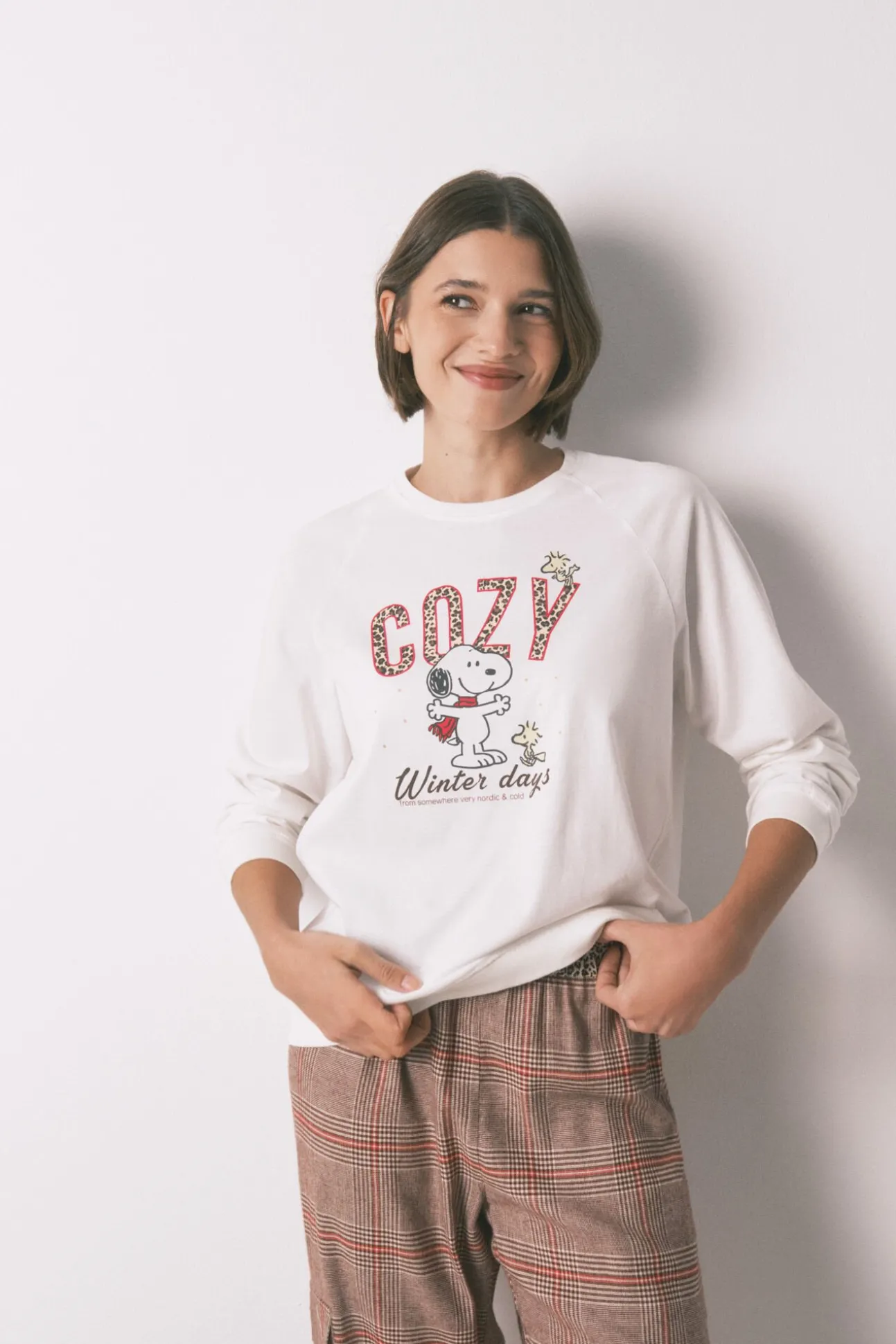 Pijama largo 100% algodón estampado cuadros Snoopy