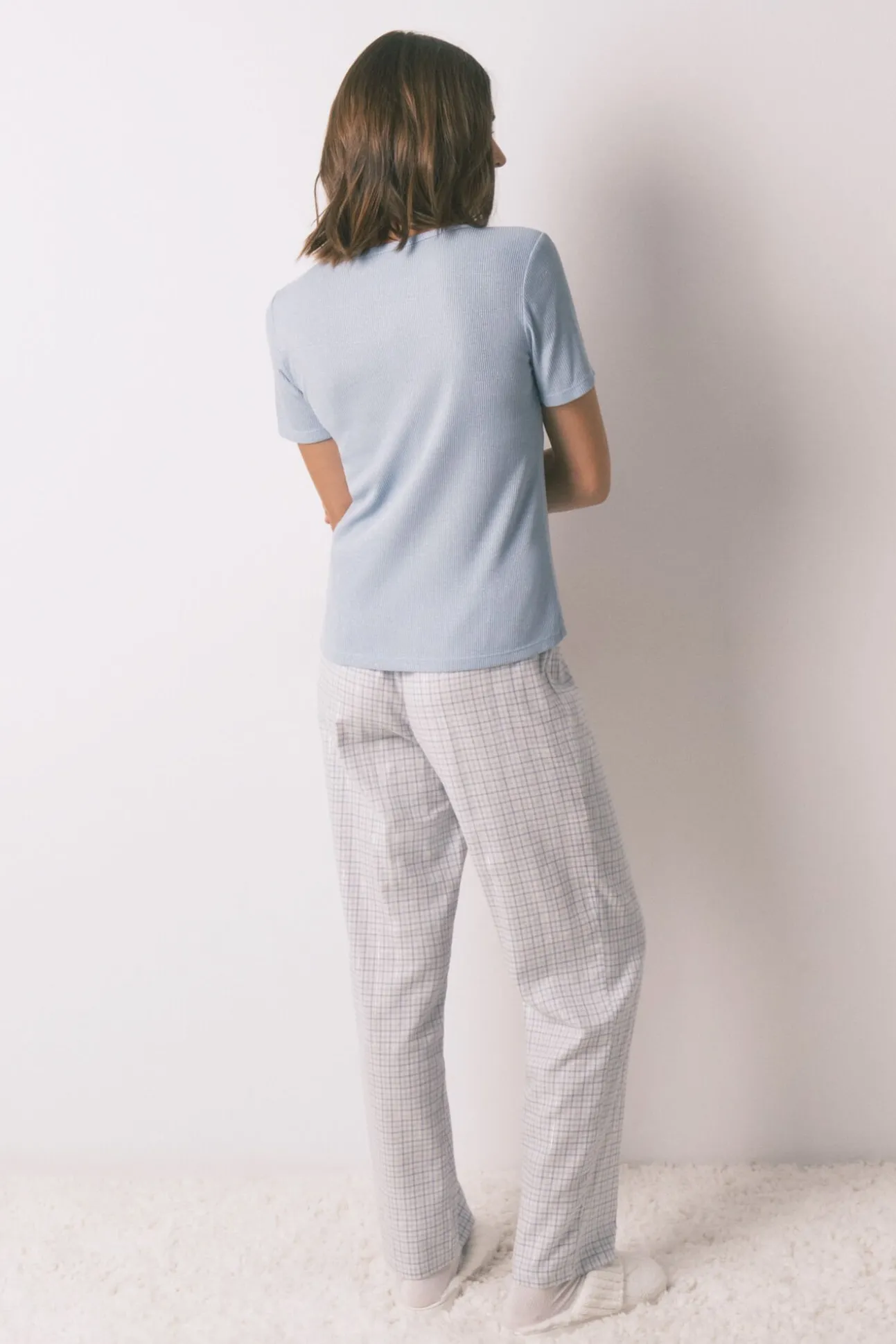 Pijama largo cuadros efecto brillo azul