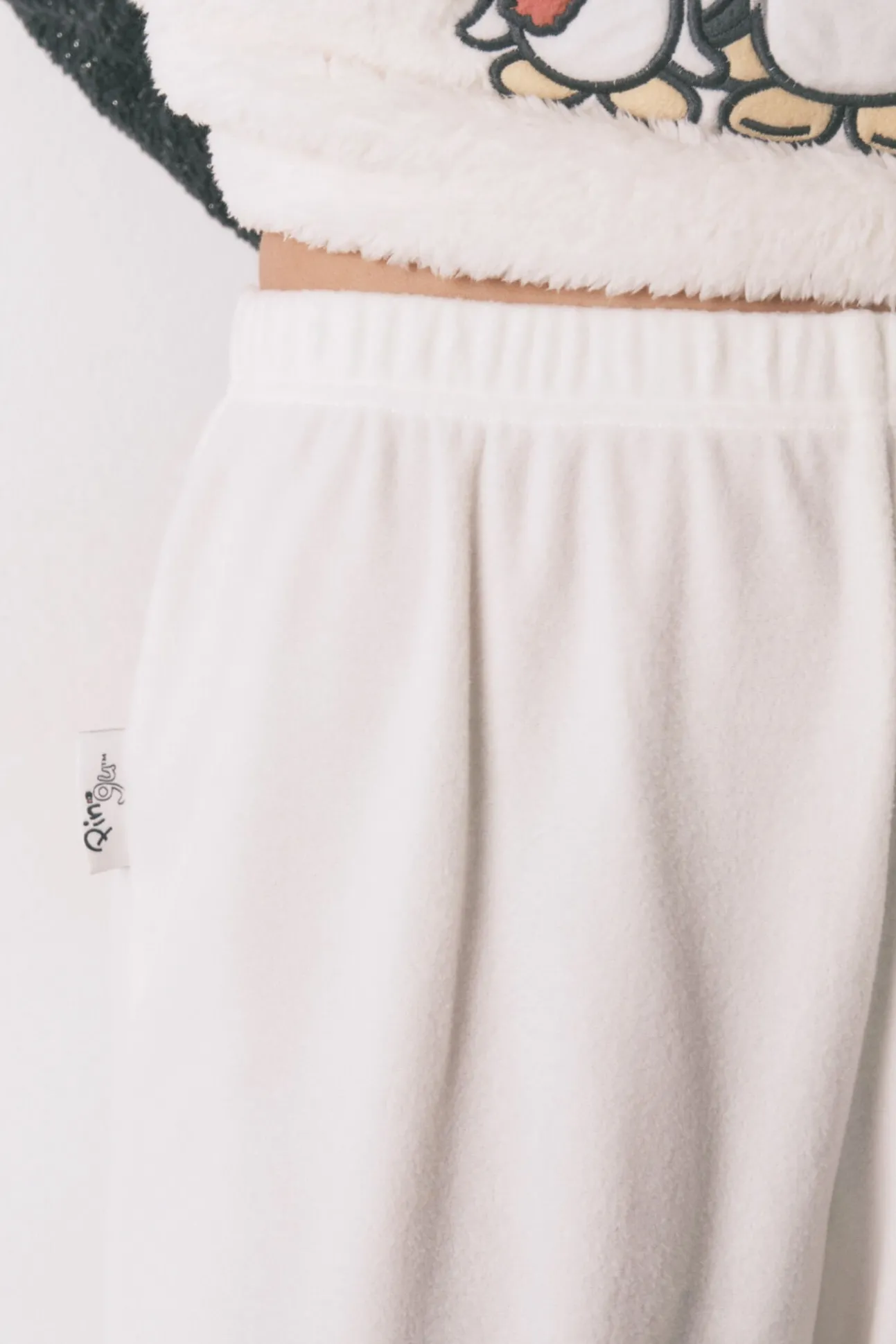 Pijama largo polar pelo suave bordado Pingu
