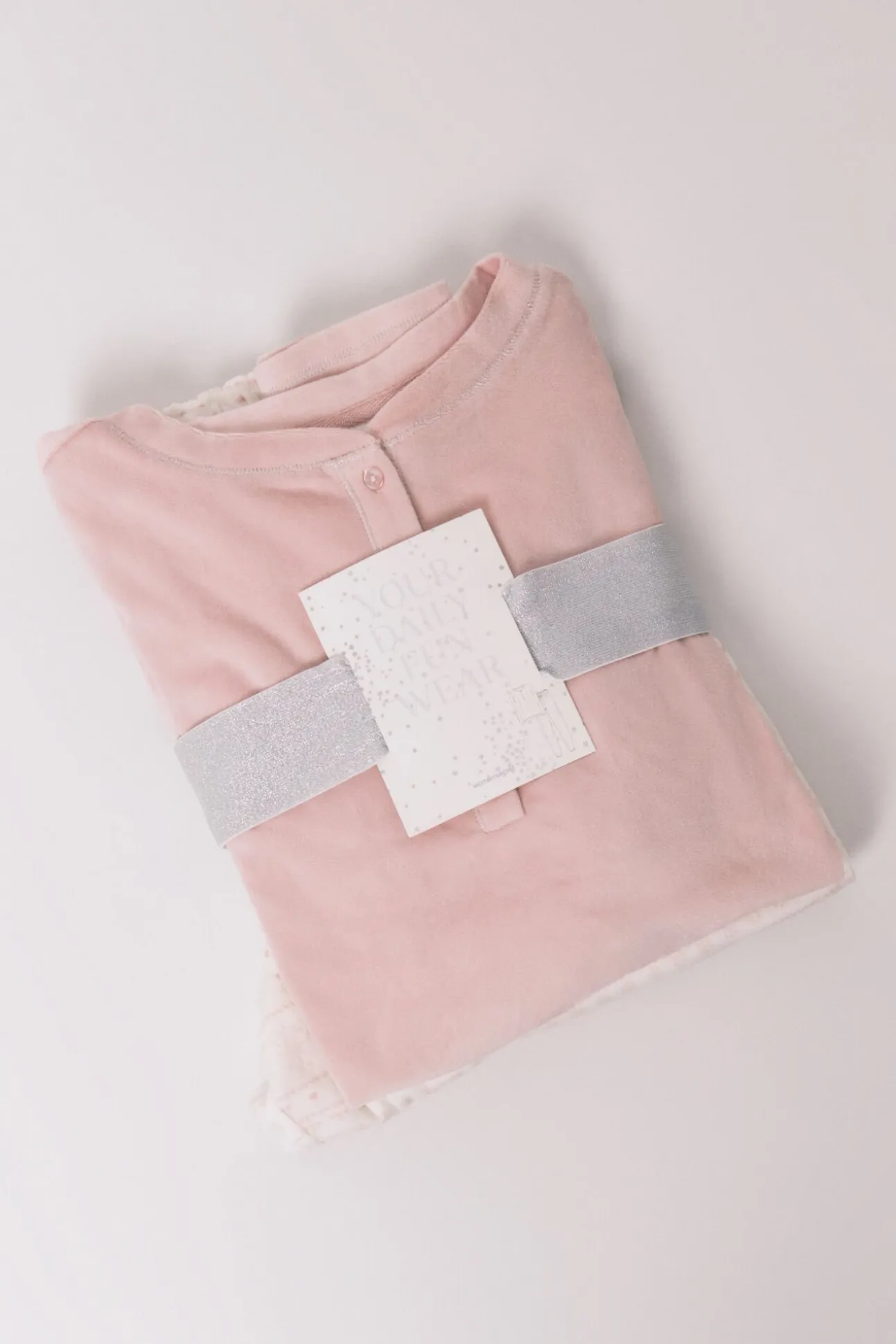 Pijama largo polar suave cenefas rosa