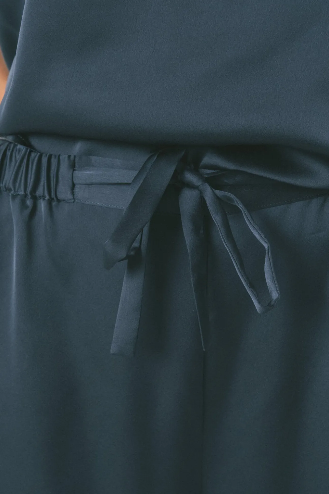 Pijama largo satén azul