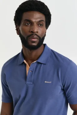 Polo de piqué en contraste