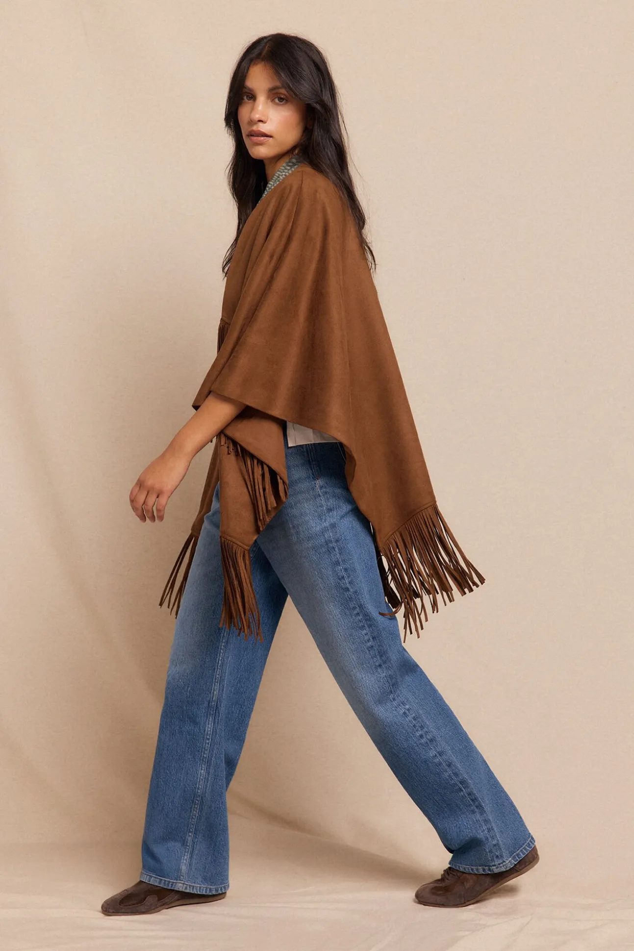 Poncho capa efecto piel